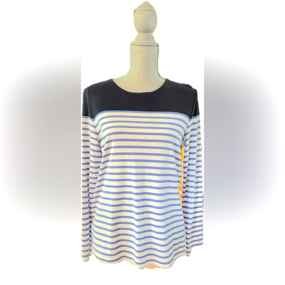 CROFTS & BARROWS L long sleeve boat crew T-shirt. Navy & blue stripes like new L